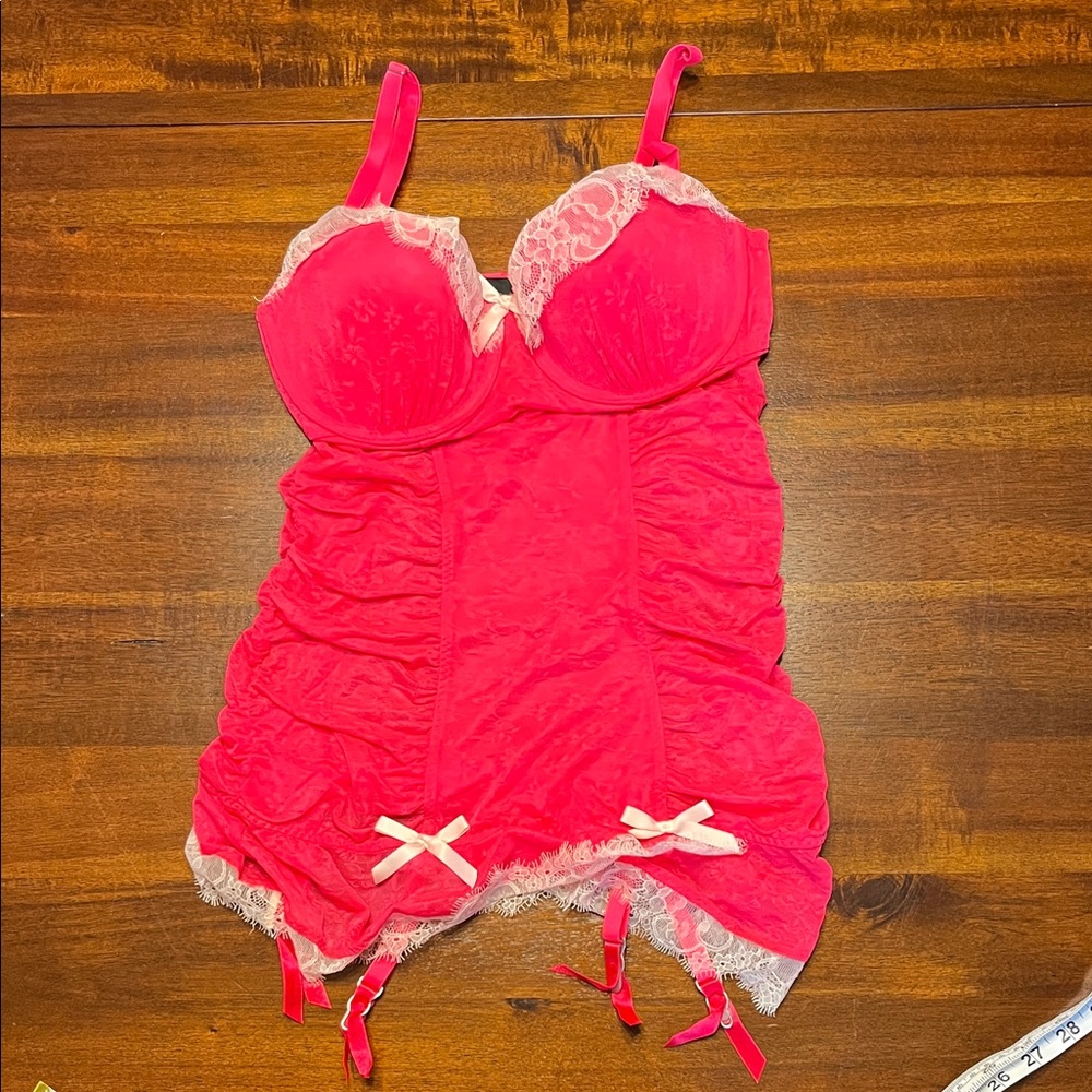Victoria's Secret Pink Lace Chemise/Baby doll with stocking clips 36C